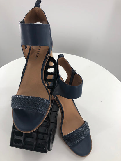 Woman's Sandal