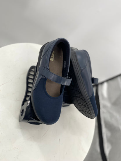 Women's Shoe